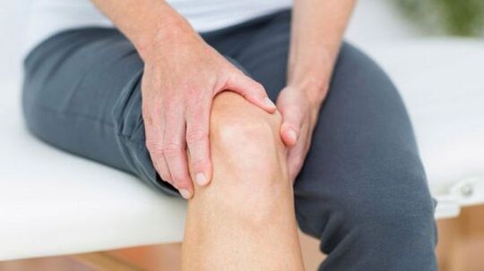 Ból kolana jest kluczowym objawem choroby zwyrodnieniowej stawu kolanowego